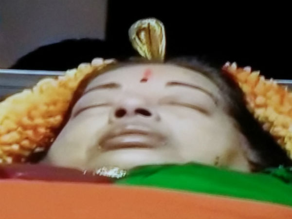 Jayalalitha mortal at poes garden house Jayalalitha mortal at poes garden house