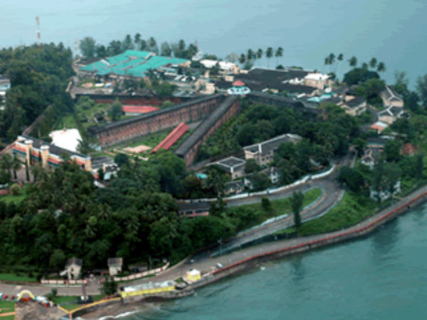 1400 tourists stranded due to heavy rainfall in the Andaman 1400 tourists stranded due to heavy rainfall in the Andaman