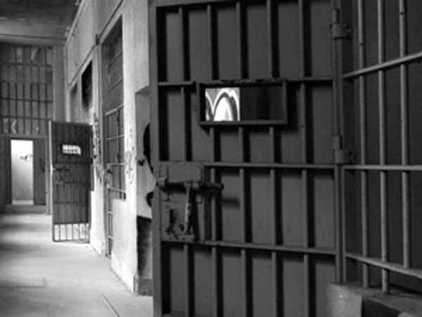 Prisoner committed suicide by hanging Prisoner committed suicide by hanging