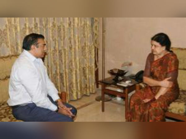 Sasikala captures Jayalalitha's seat Sasikala captures Jayalalitha's seat