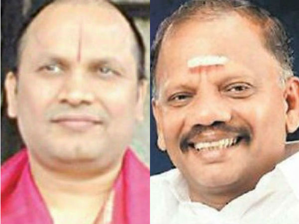 IT department officers doing raids in Sekar reddy's friends IT department officers doing raids in Sekar reddy's friends