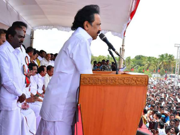 ஸ்டாலினுக்கு அமோக ஆதரவு