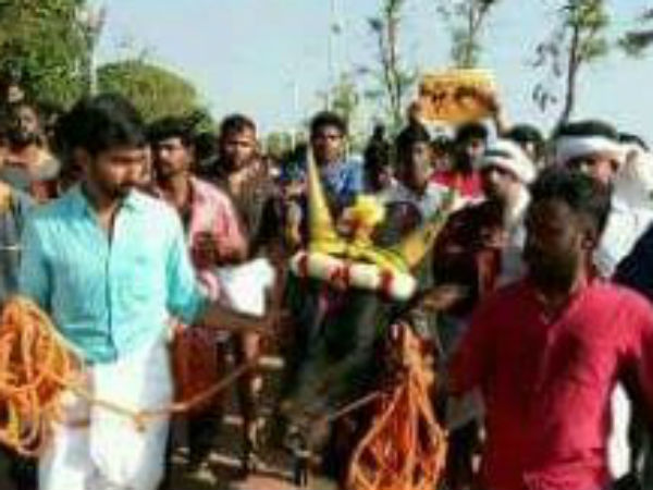 திருப்பூரில் ஆர்ப்பாட்டம்