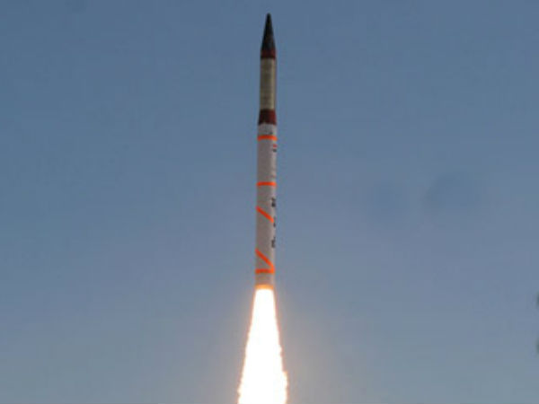 India today successfully test fired the Agni IV nuclear capable ballistic missile India today successfully test fired the Agni IV nuclear capable ballistic missile