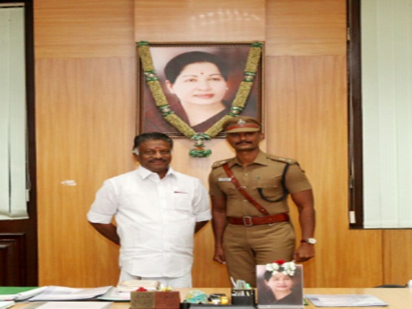 CM pannerselvam appreciated Trichy DC Mayil Vaganam CM pannerselvam appreciated Trichy DC Mayil Vaganam