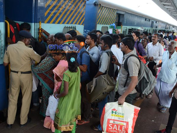 Aadhar card will be made mandatory for getting concession in trains Aadhar card will be made mandatory for getting concession in trains