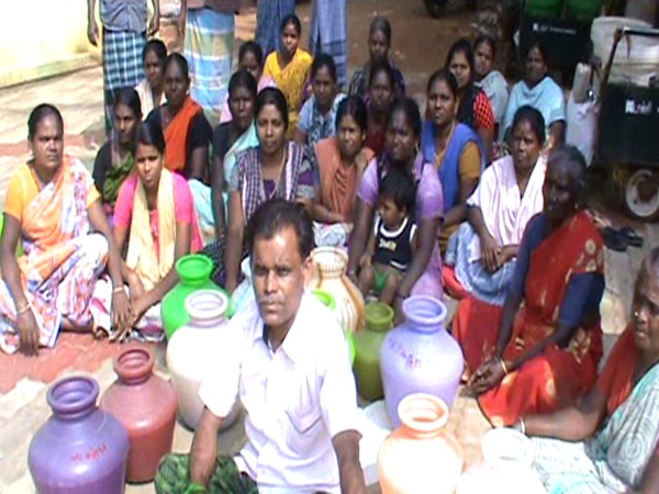 public protest due to Shortage of drinking water public protest due to Shortage of drinking water