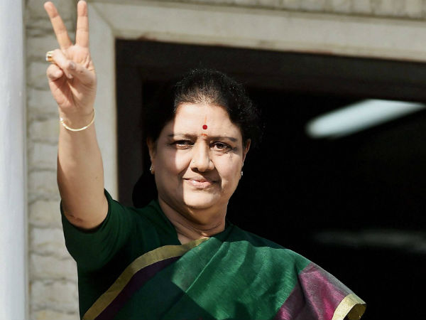 எம்எல்ஏக்களுக்கு எதிராக கொந்தளிப்பு