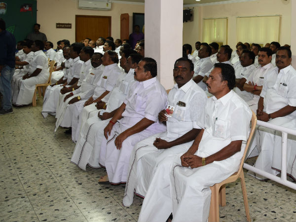 தொடர்புகொள்ள முடியவில்லை