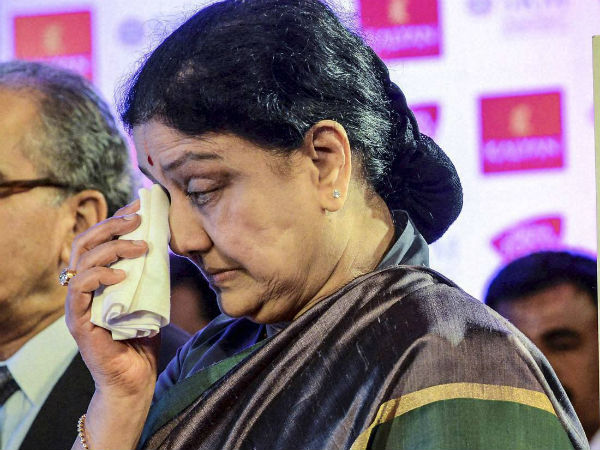அரசியல் குழப்பங்களுக்கு தீர்வு