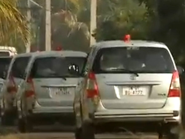 அம்மாவுக்கு உடம்பு சரியில்லை