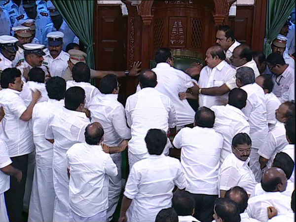கண்ணியமானவர் சபாநாயகர்