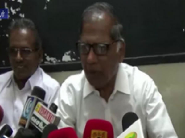 ஆட்சியையும்,கட்சியையும் ஆட்டி படைக்கிறார் சசி