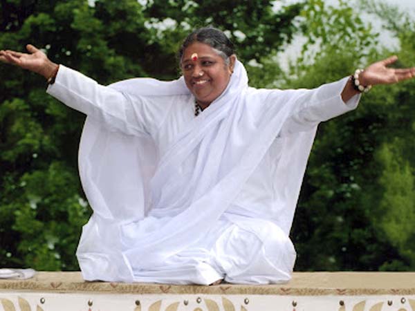 Mata Amritanandamayi to visit Dindigul Mata Amritanandamayi to visit Dindigul