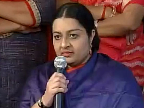 My aim is to save ADMK flag says jaya niece deepa My aim is to save ADMK flag says jaya niece deepa