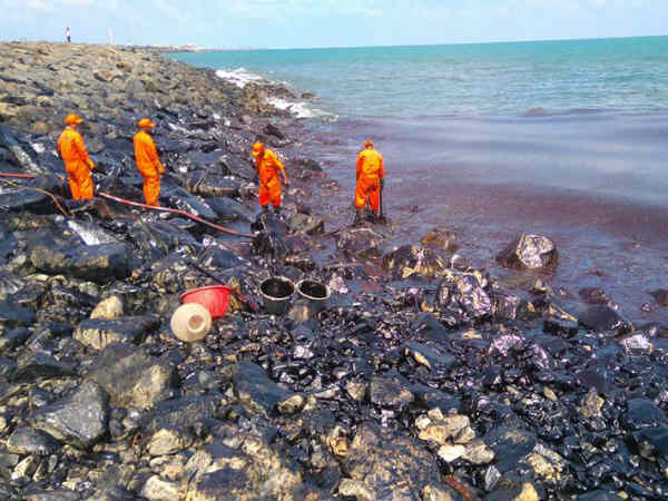 Police filed a complaint against down Kancheepuram ship for made the accident Police filed a complaint against down Kancheepuram ship for made the accident