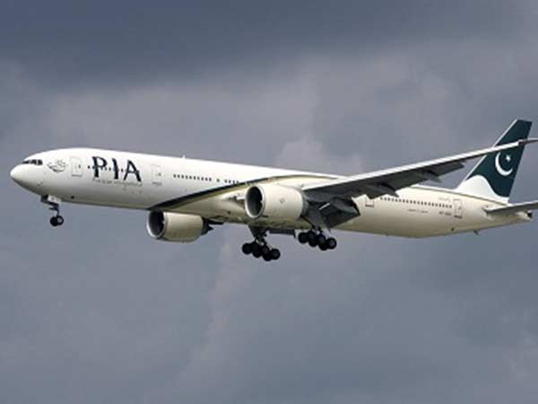 Pakistani airliner flies to Saudi Arabia with passengers standing in aisle Pakistani airliner flies to Saudi Arabia with passengers standing in aisle