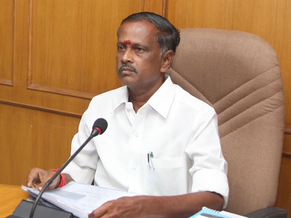 Minister Sevur Ramachandiran home blockaded by DMK workers Minister Sevur Ramachandiran home blockaded by DMK workers