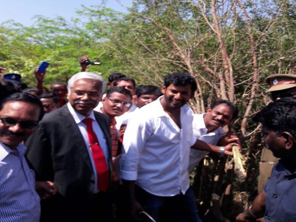/news/tamilnadu/vishal-destroying-prosopis-juliflora-trees-275063.html /news/tamilnadu/vishal-destroying-prosopis-juliflora-trees-275063.html