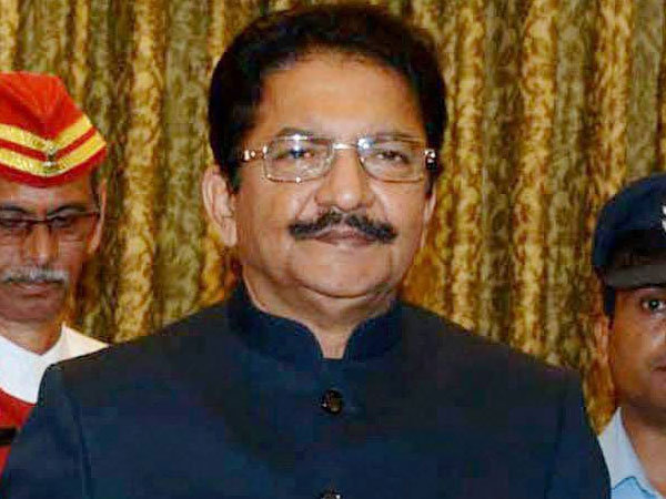 DMK pressurizes Governor to act DMK pressurizes Governor to act