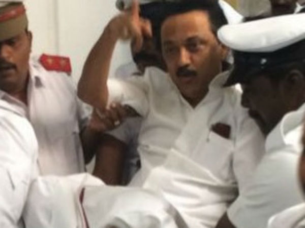 சட்டசபையில் அமளி