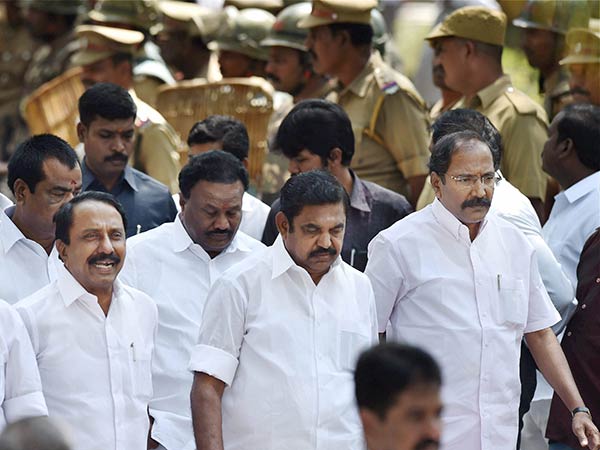 மணல் குவாரி கேள்வி