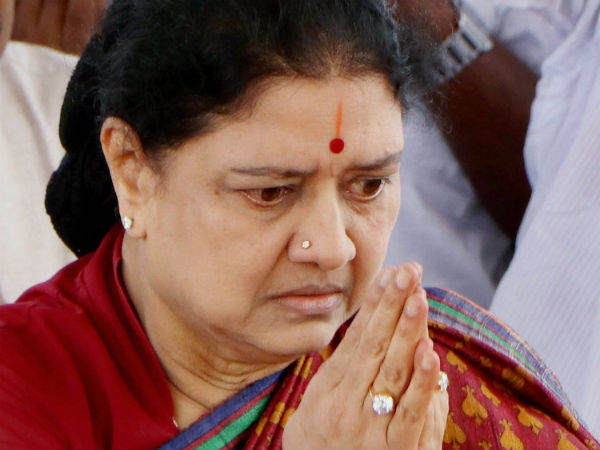 சசிகலாவுடன் நட்பு