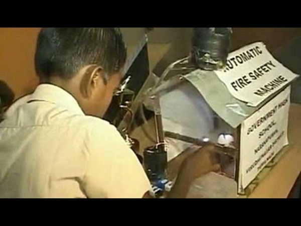 10th student develops fire safety device in sivakasi 10th student develops fire safety device in sivakasi