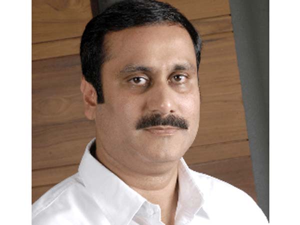 இந்தியா கிராமங்களில் தான் வாழ்கிறது
