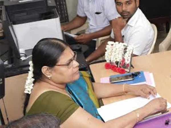பத்மஜா தேவி மாற்றம்