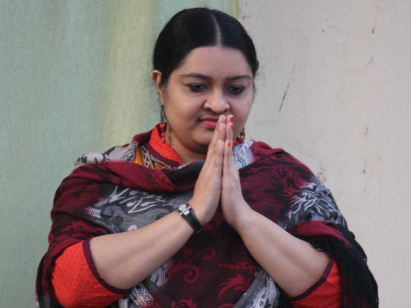 நானே அதிமுக