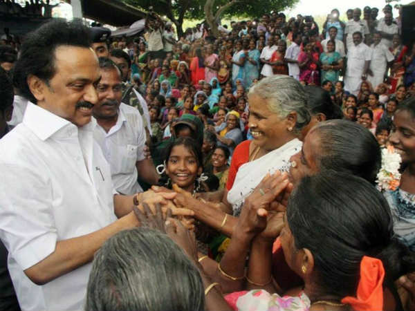 விவசாய கடன்களை ரத்து செய்ய வேண்டும்