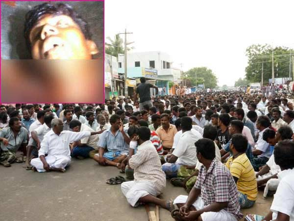 Nagercoil fishermen road blockade near collector office for condemning pritjo's death Nagercoil fishermen road blockade near collector office for condemning pritjo's death