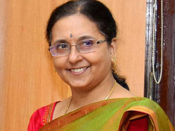 அடடே.. தமிழக தலைமைச் செயலாளர் கிரிஜா வைத்தியநாதன் அத்தை மகள் நளினி இப்போ கேரள தலைமைச் செயலாளர்! 