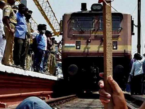 police force increased in the Chennai central and egmore Railway stations police force increased in the Chennai central and egmore Railway stations