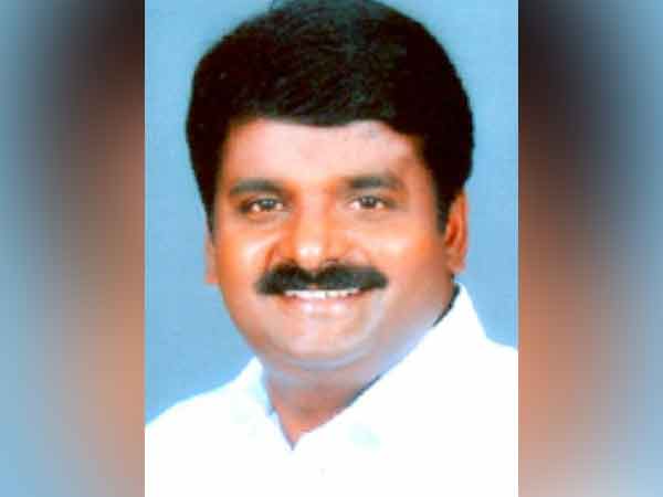 காதில் வாங்கி கொள்ளவில்லை