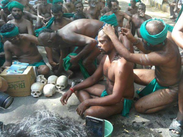 மொட்டை அடித்து…