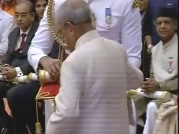 பிரணாப்பே இறங்கி வந்தார்