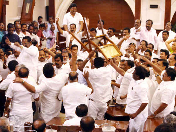எடப்பாடி நம்பிக்கை வாக்கெடுப்பு