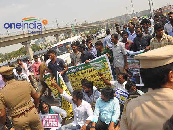 Great protest at chennai guindy kathipara fly over Great protest at chennai guindy kathipara fly over