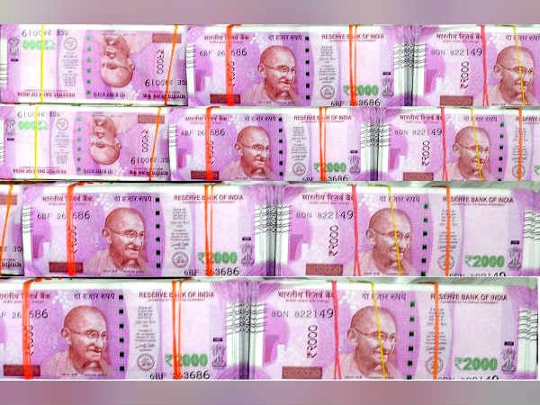 80 crore pumped in to bribe voters in R K Nagar, IT raids reveal 80 crore pumped in to bribe voters in R K Nagar, IT raids reveal