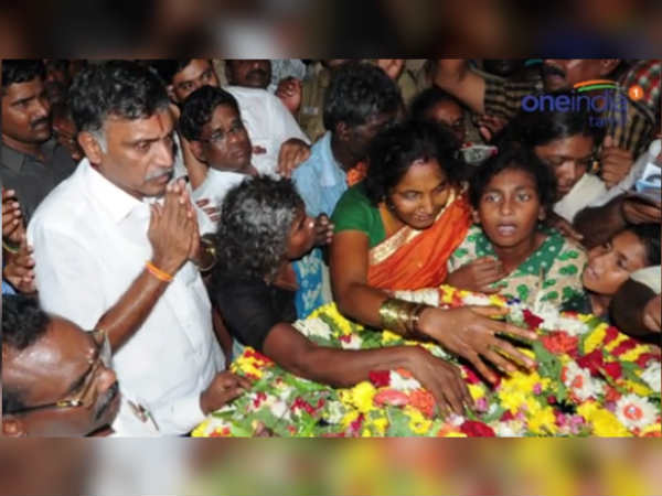 Higher Education Minister pays tribute to Martyrs body Higher Education Minister pays tribute to Martyrs body