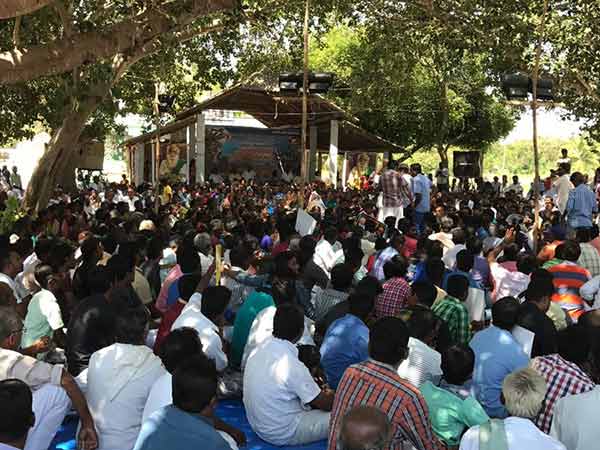 Police arrested 7 students in Karur Kulithalai Police arrested 7 students in Karur Kulithalai