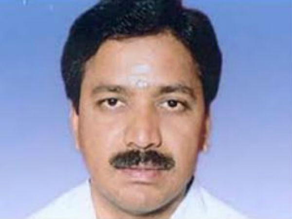 பதவி கொடுத்ததே ஓபிஎஸ்தான்