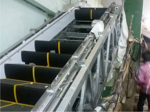 வீணாகக் கிடக்கும் எஸ்கலேட்டர்கள்