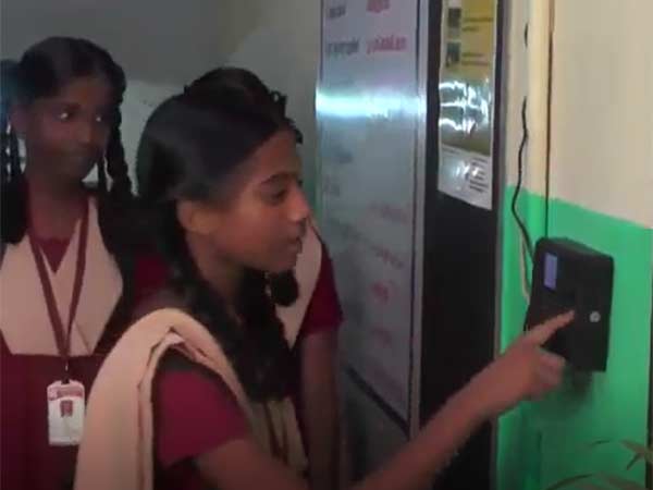 சிசிடிவி கேமரா