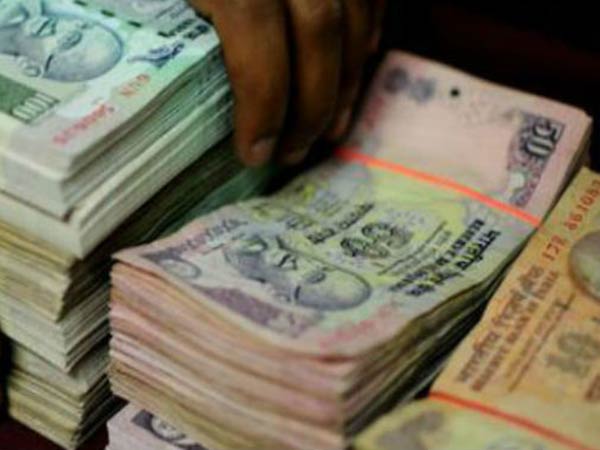 வீட்டிலிருந்த பணம் மாயம்