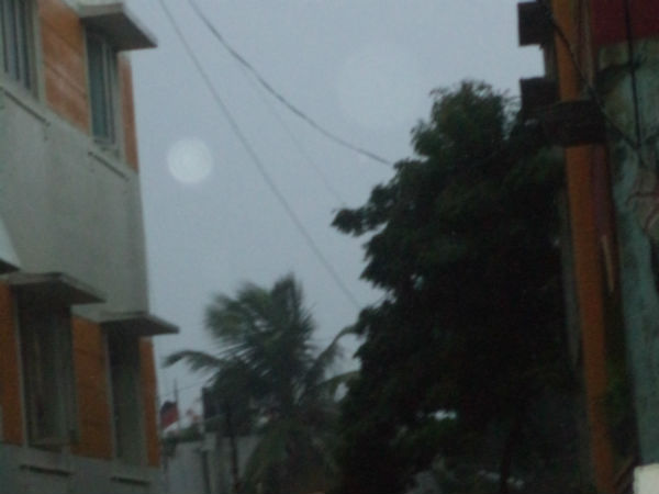 காத்திருந்த மக்கள்