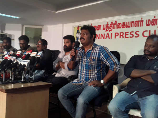 இயக்குநர்கள் கண்டனம்