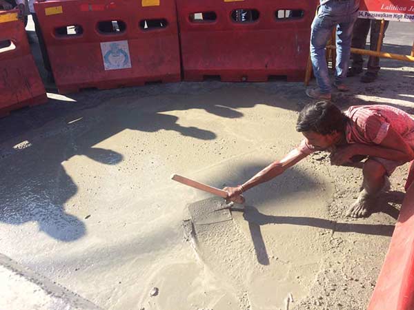 a-big-hole-chennai-taylor-s-road a-big-hole-chennai-taylor-s-road